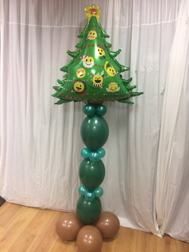 Large Christmas tree balloon design.